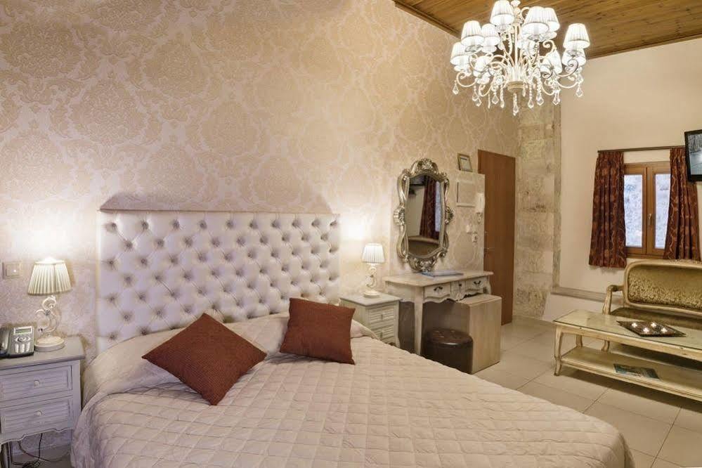Archontiko Old Town Suites Rethymno  Bagian luar foto